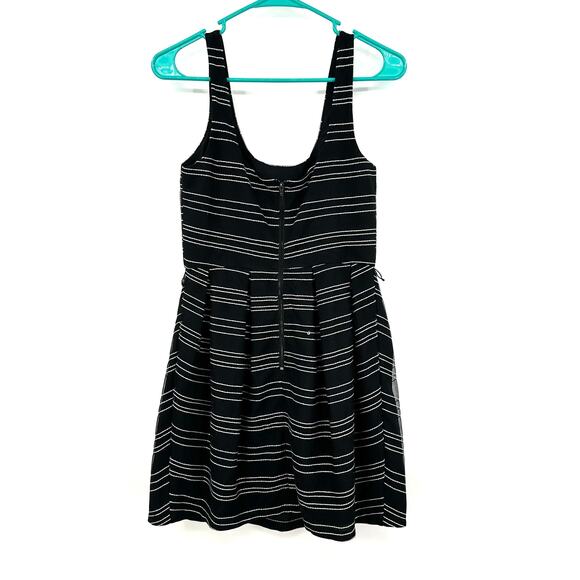 BCBGeneration Size 4 Dress Black & White Stripe Sleeveless Thick Strap A Line - Picture 2 of 4